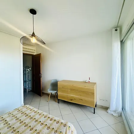 2 Apartmán LʼÎle-Rousse