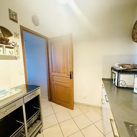 Apartmán 2 LʼÎle-Rousse