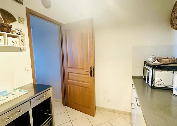 Apartment 2 LʼÎle-Rousse